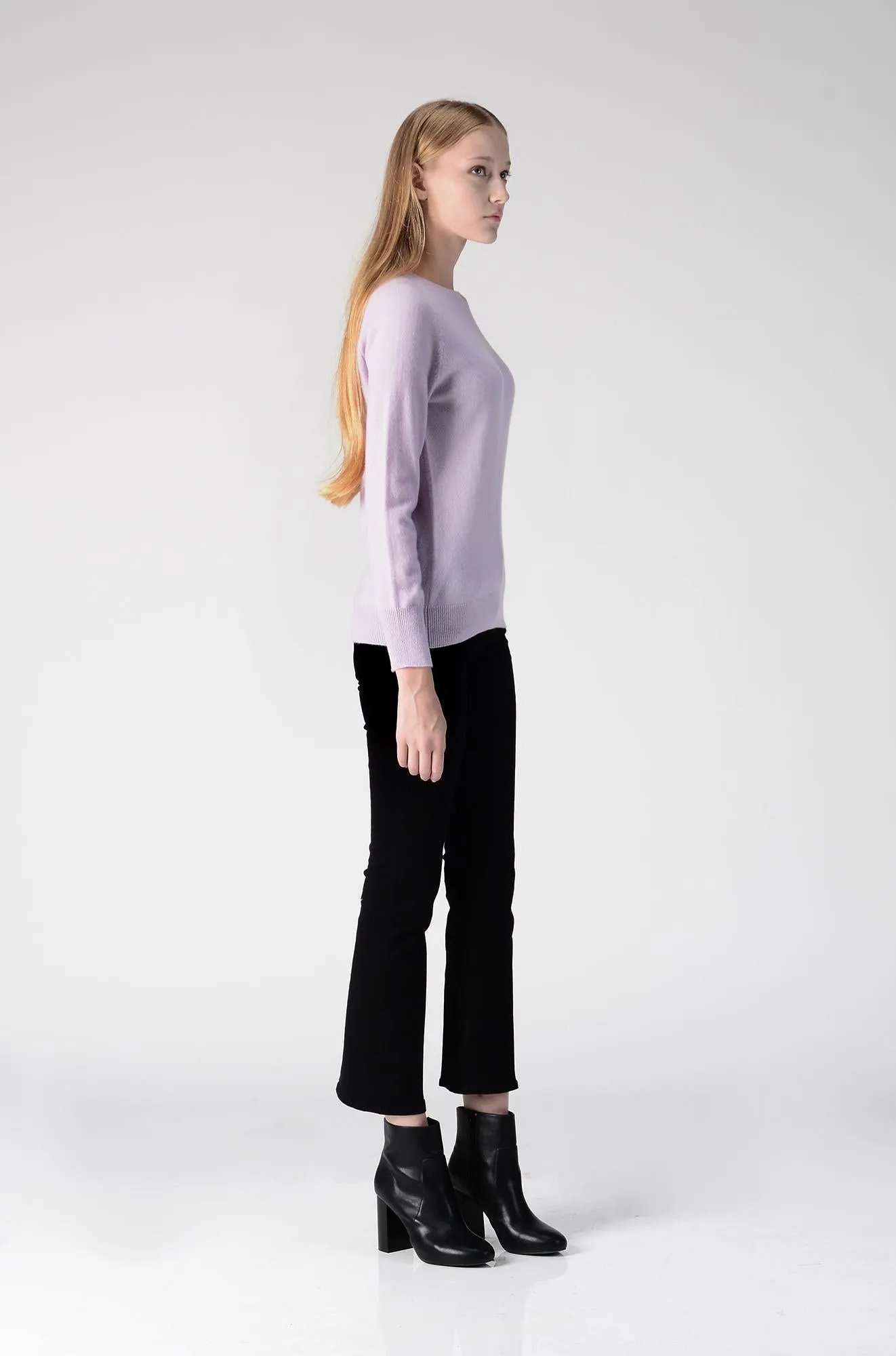 Classic Crew Neck Sweater_Lavender