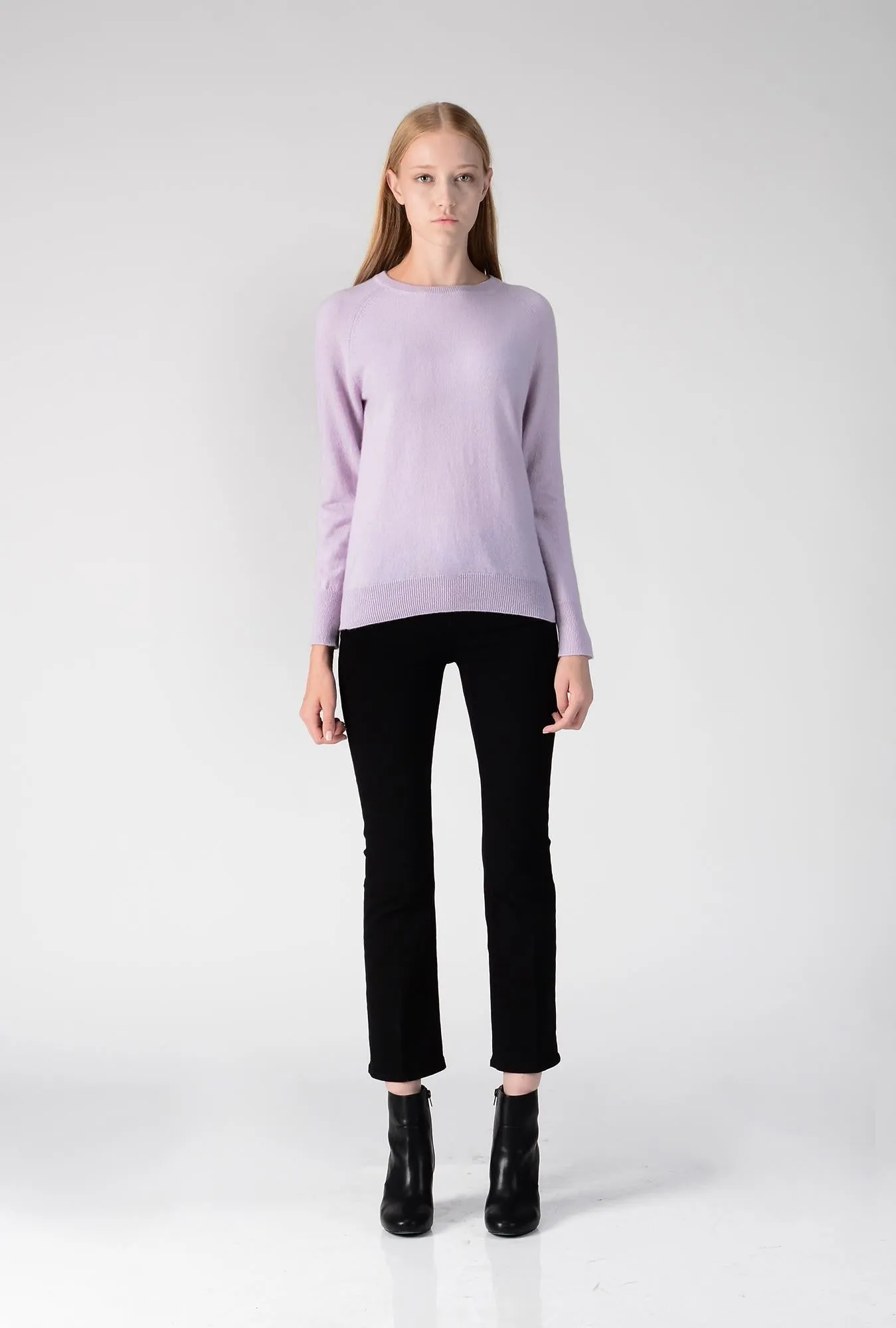 Classic Crew Neck Sweater_Lavender