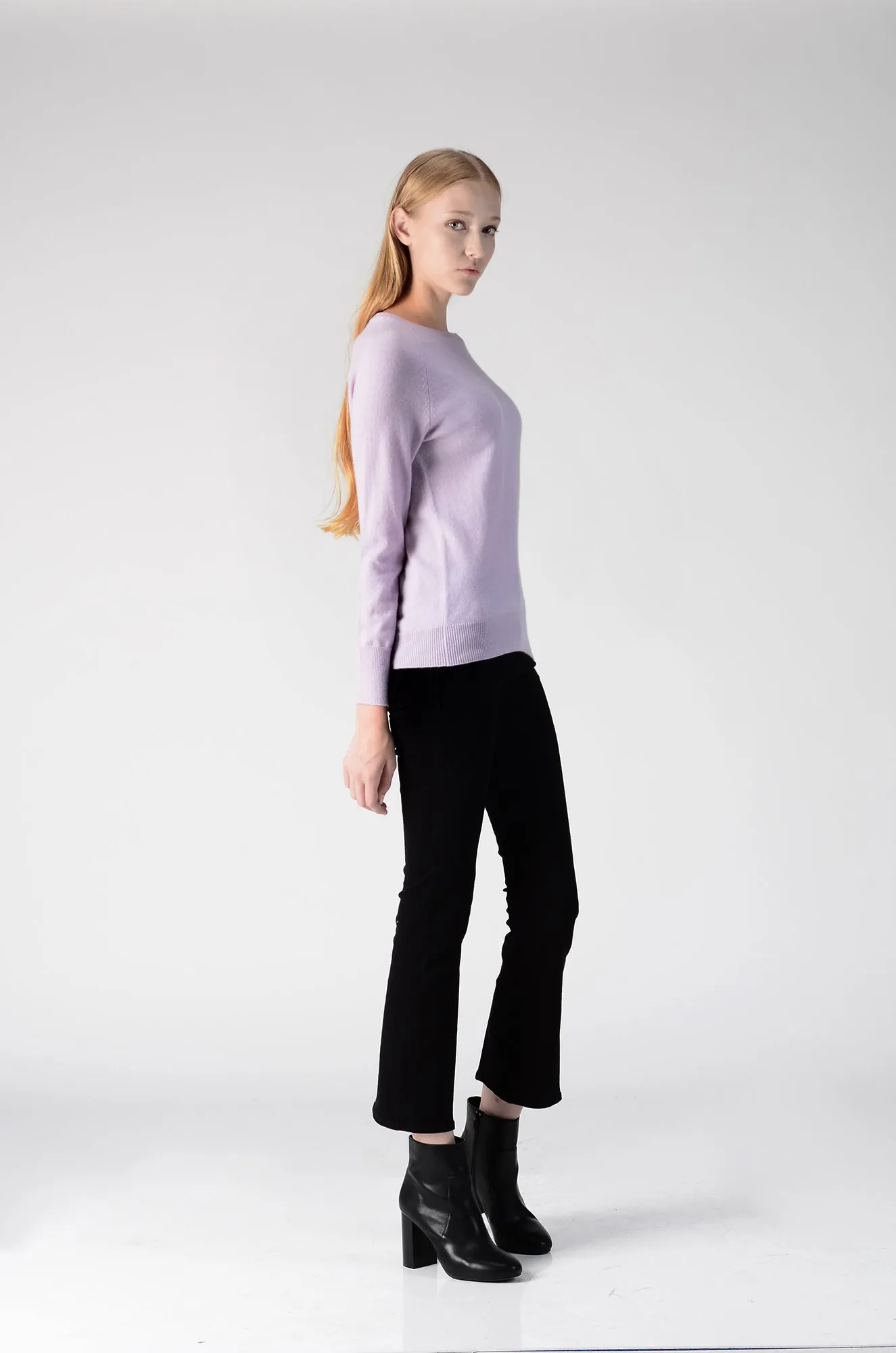 Classic Crew Neck Sweater_Lavender