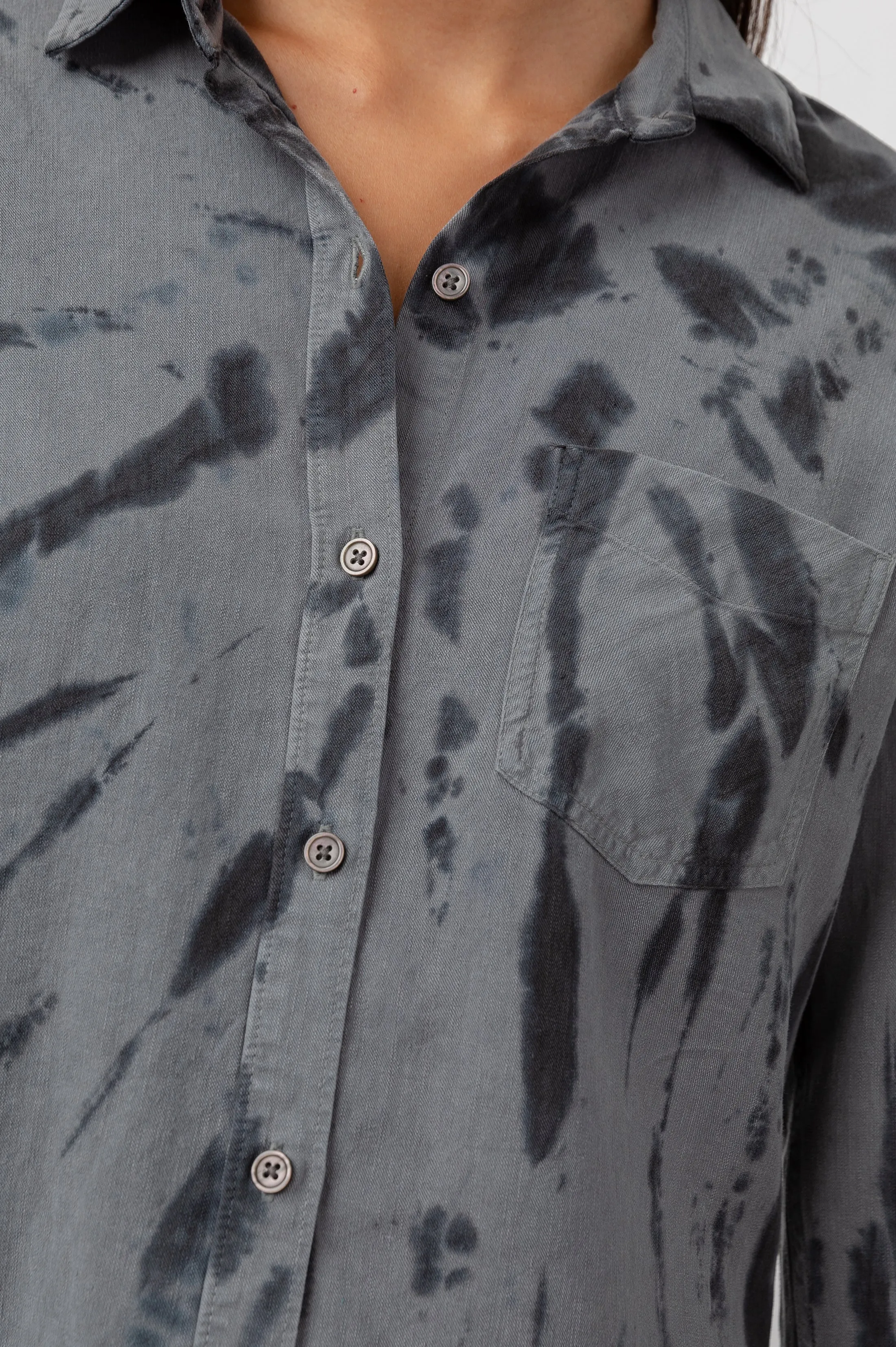 INGRID RAW HEM SHIRT - SMOKE SWIRL