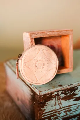 Maisy Round Tooled Leather Coin Pouch [Limestone]