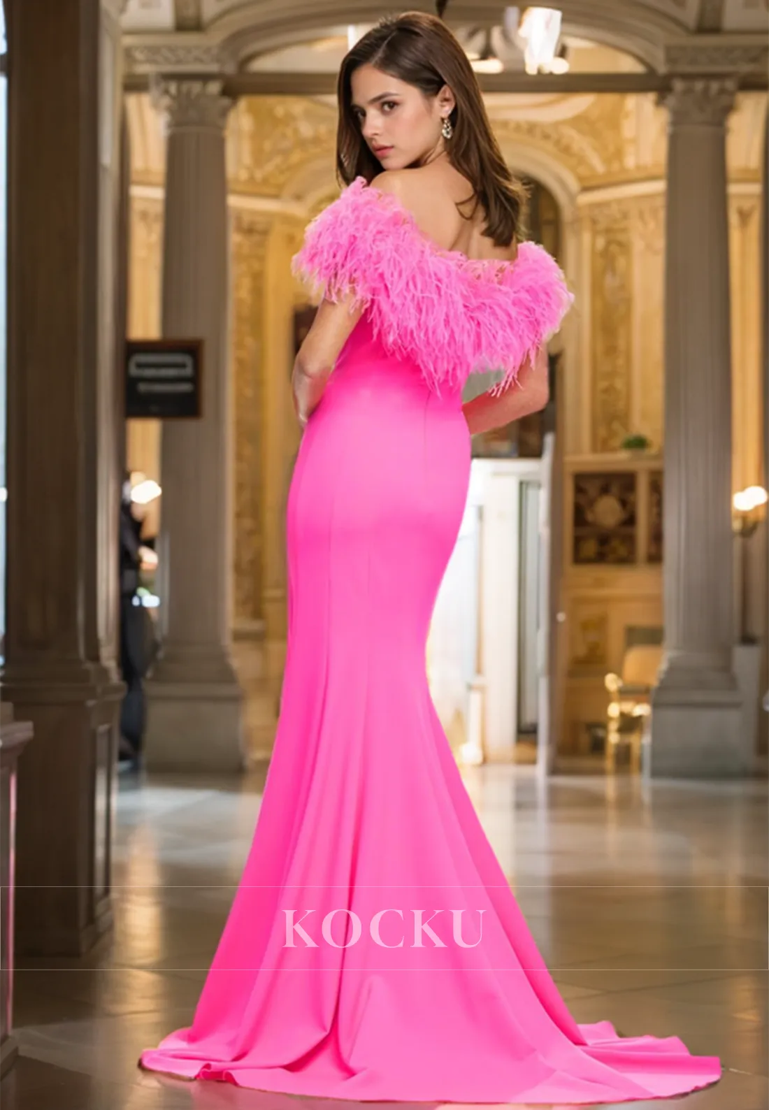 Off-Shoulder Sweetheart Sleeveless Mermaid Sweep Train Slit Prom Dress with Feather Party Dress