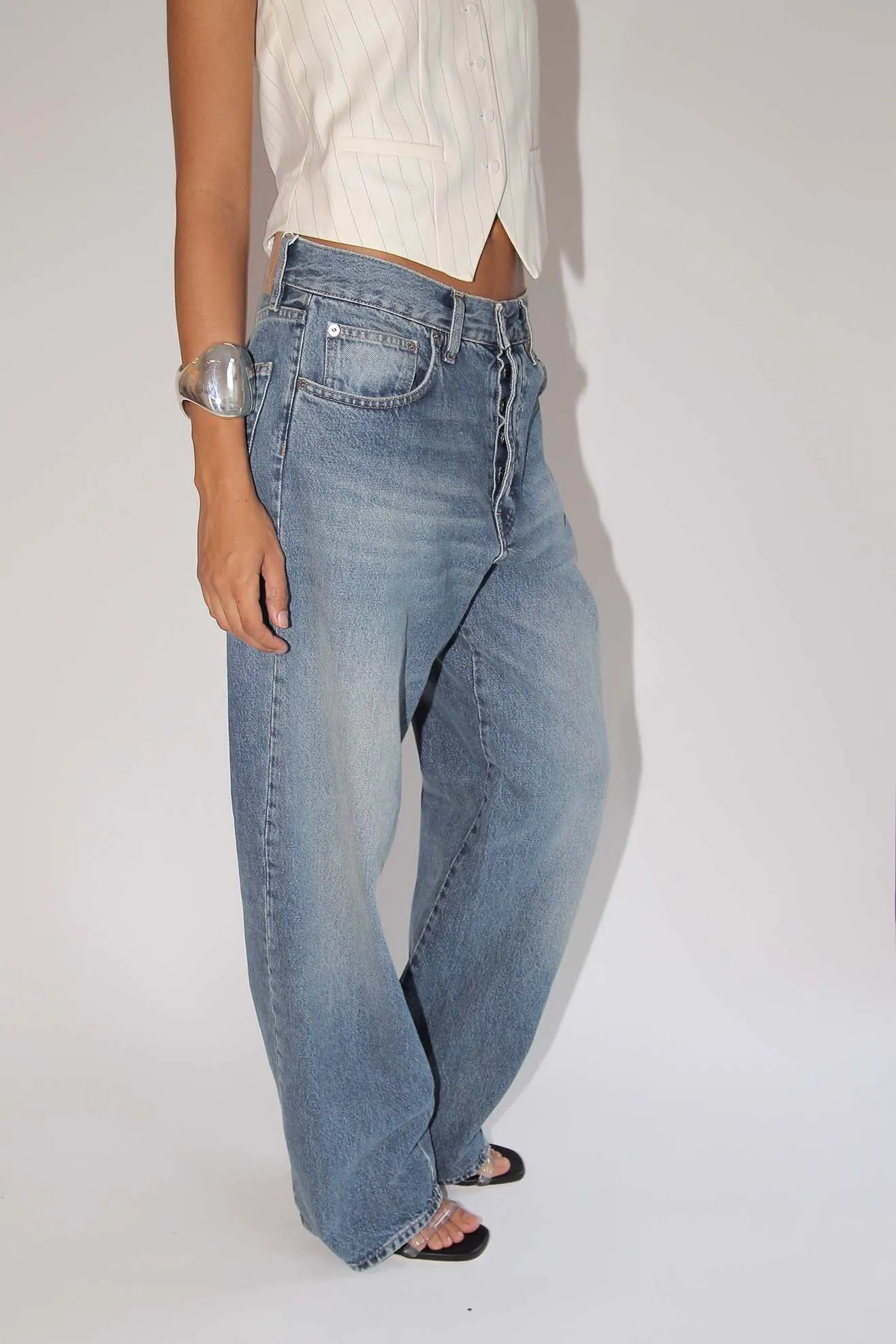SUNFLOWER, Wide Twist Jean, Mid Tone Blue